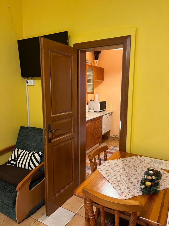 Villa Victoria Penzion Liptovský Ján Extérieur photo